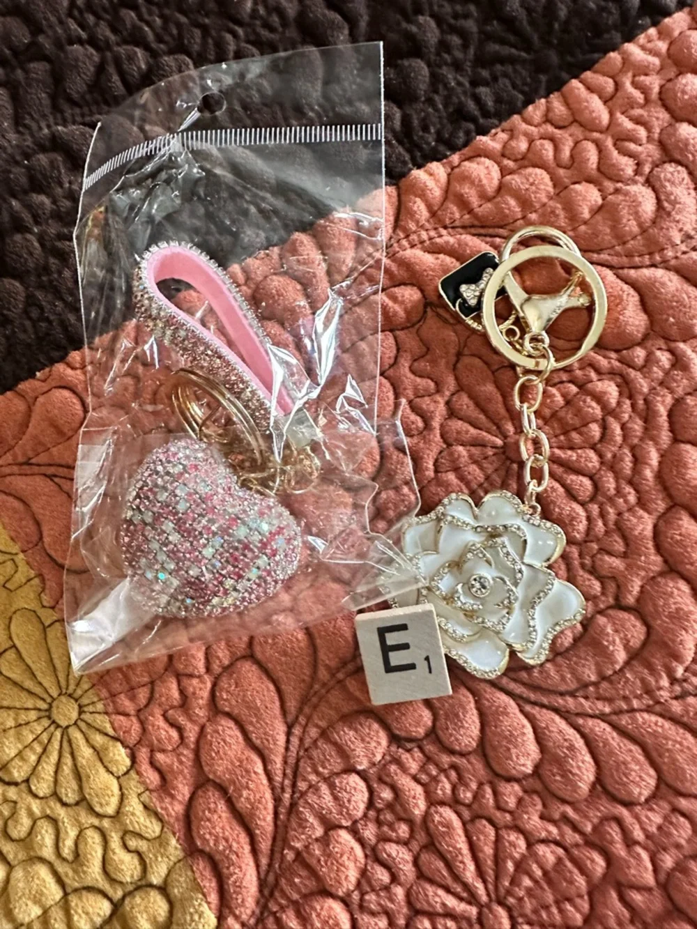 Pick your set of bag charms/key chains - Picture 6 of 9